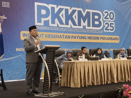 PKKMB IKes Payung Negeri Pekanbaru 2025 Diikuti sebanyak 1198 Mahasiswa Baru. Kepala LLDIKTI XVII: Motivasi Mahasiswa Menjadi Generasi Sukses dan Berdampak Nyata Bagi Masyarakat
